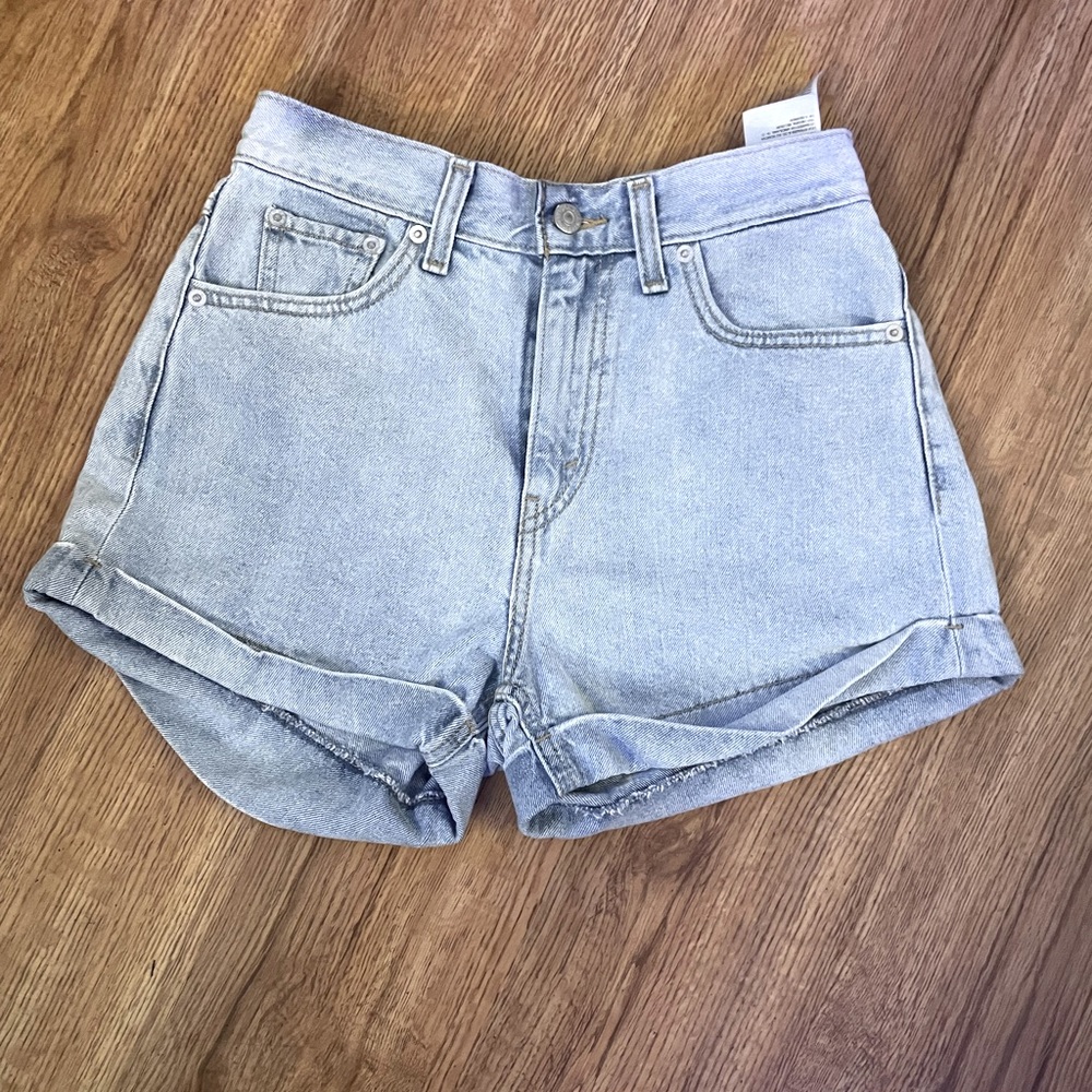 Levi shorts . Light blue denim,size 26
